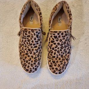 Very G Sneakers 10M Zip-up, Faux Pony Hair, Slip-on, EUC.